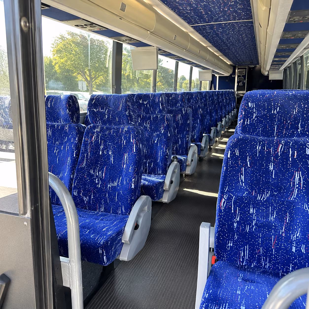 bedford charter buses