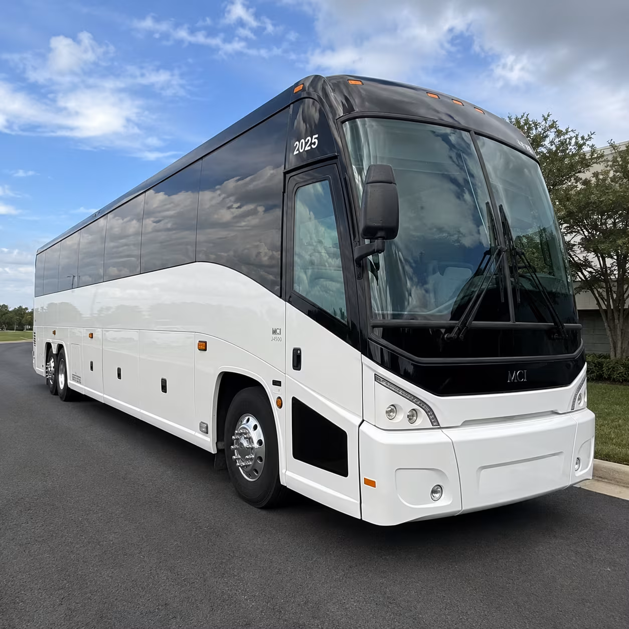 corporate airport shuttles for grand prairie s business travelers