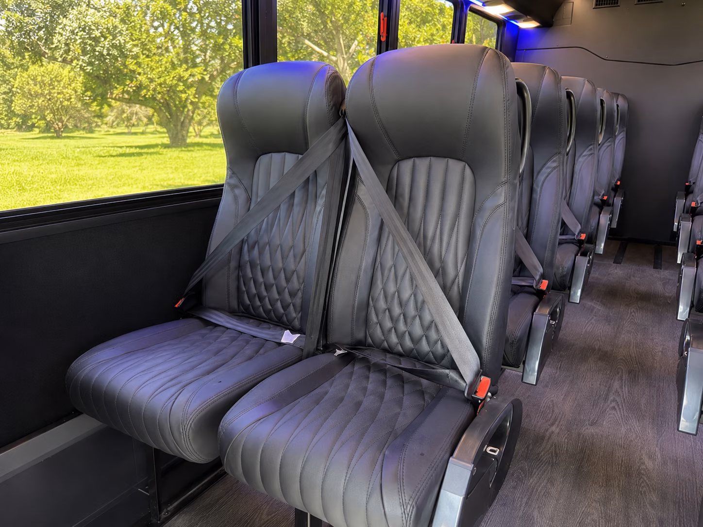 desoto corporate shuttle buses for desoto businesses
