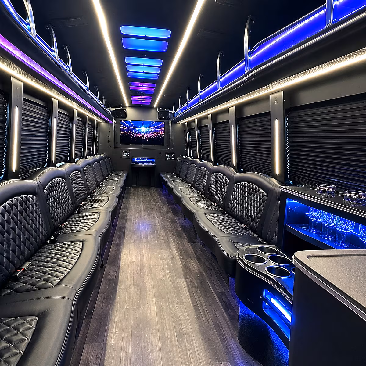 desoto grand prairie charter buses