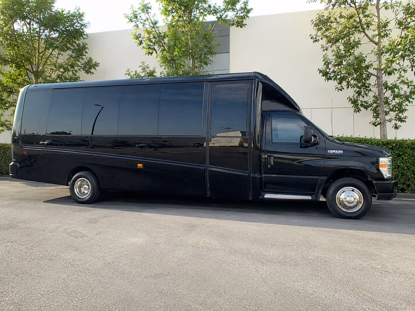 grandprairiecharterbuscompany com will help you book grand prairie prom transportation before the season sells out