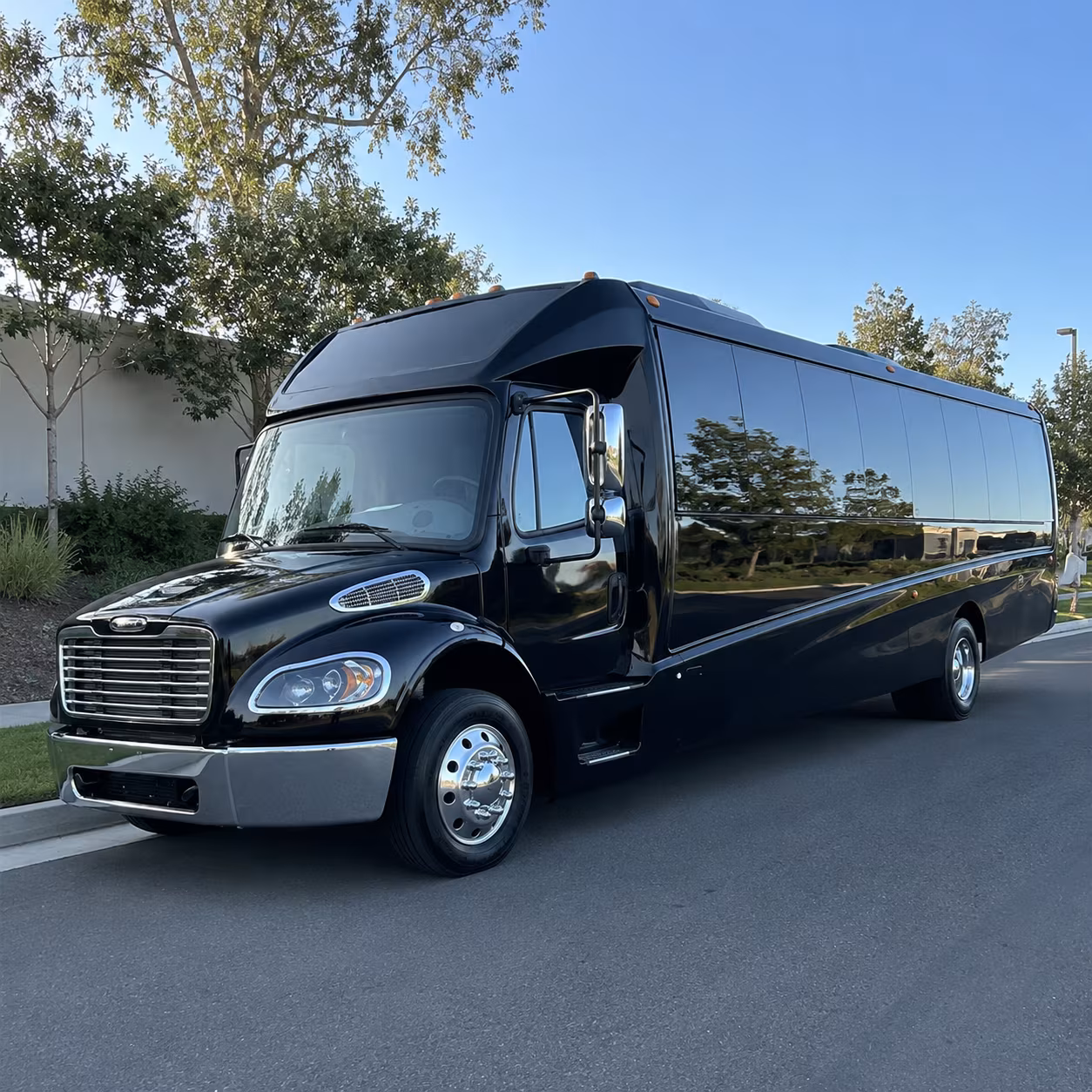 make your next conference shuttle stress free along the las colinas and downtown dallas corridors