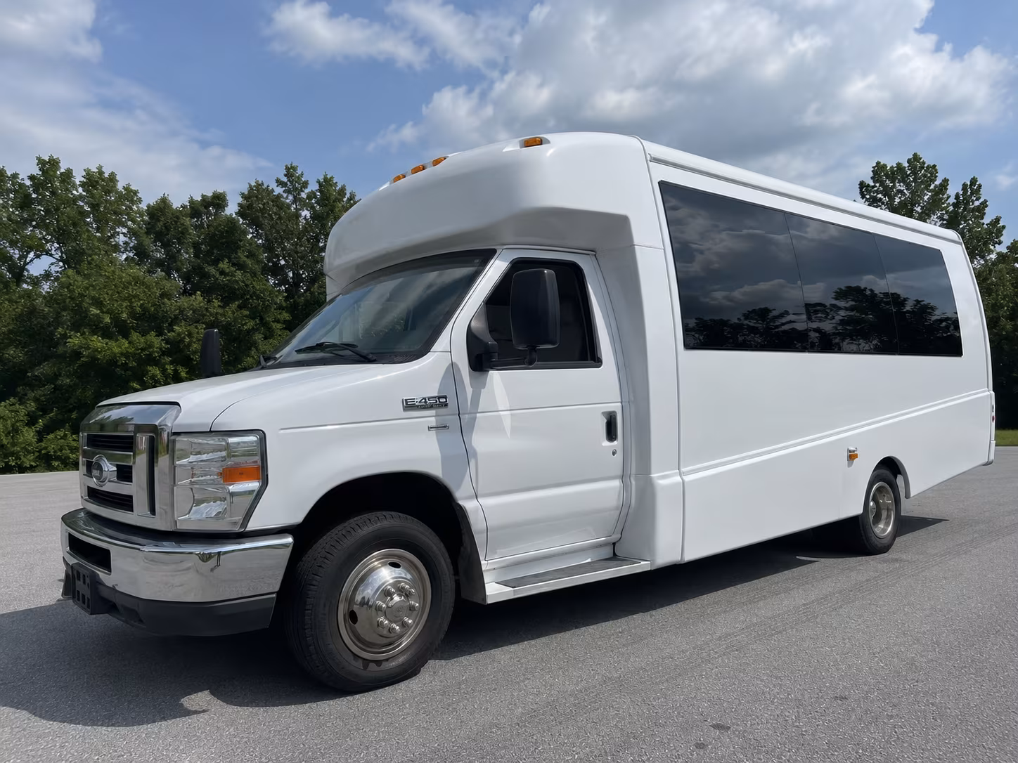 midlothian create a night to remember with midlothian prom bus rentals