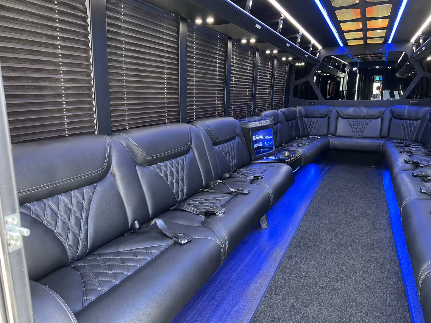 party bus transportation for grand prairie area proms